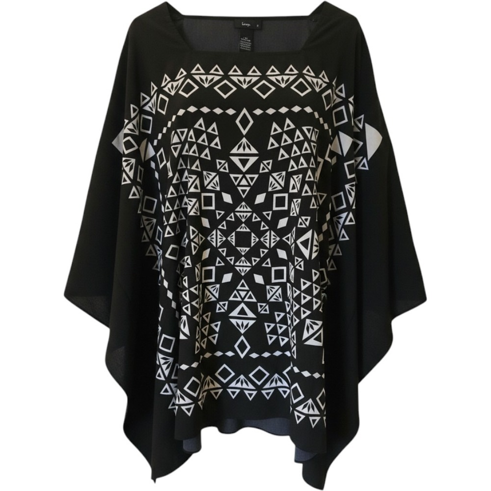 Maggie Barnes Tribal Black White Geometric Print Poncho Top Plus Size 3X 26/28W